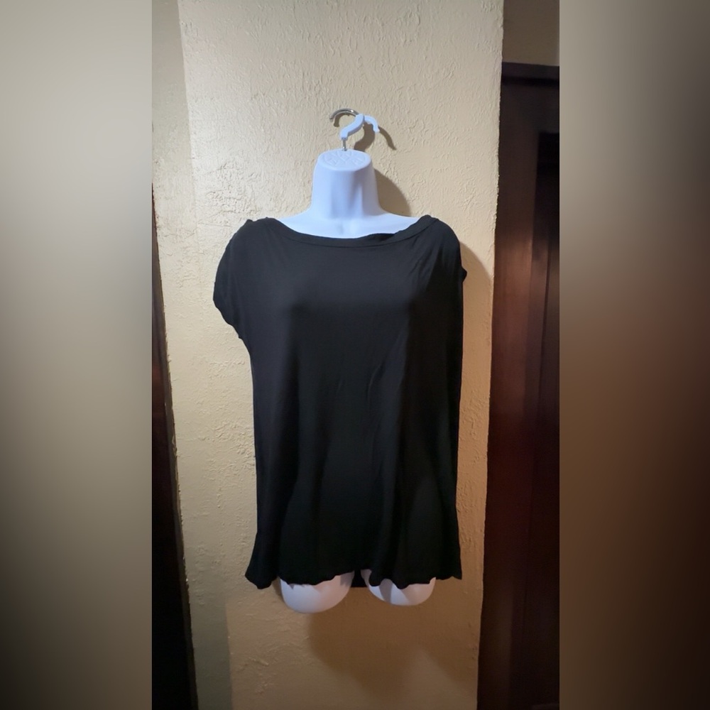 Black off the shoulder Women's Top